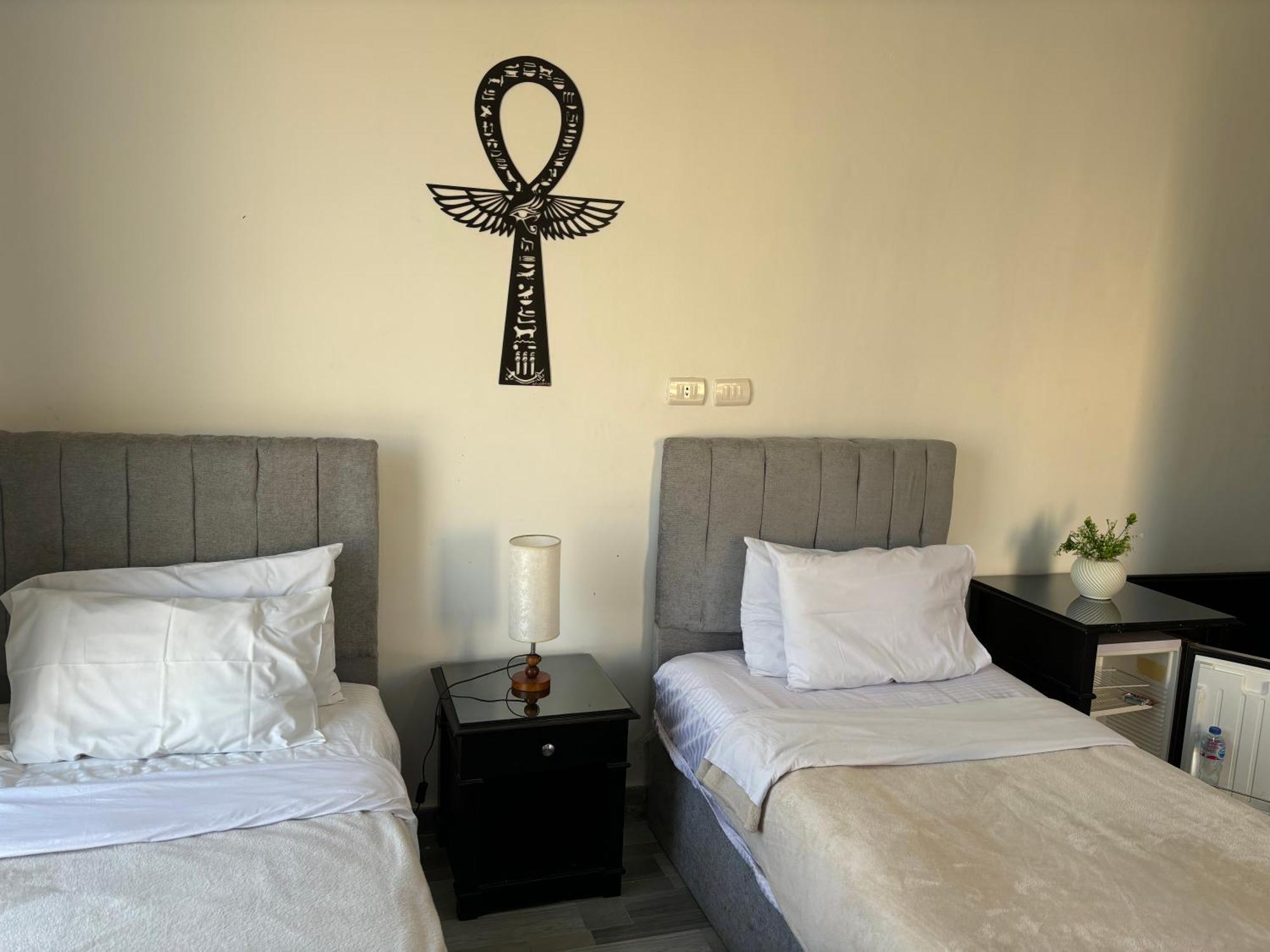 K Boutique Hotel Medspa-Pyramids & Grand Egyptian Museum Ghatati 外观 照片